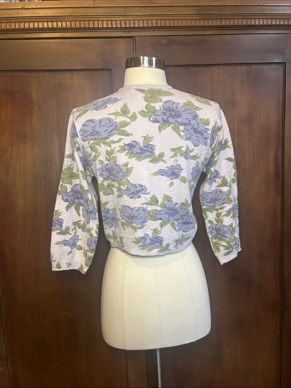 Vintage Knit Cardigan in Soft Lavender Floral - Picture 2 of 6